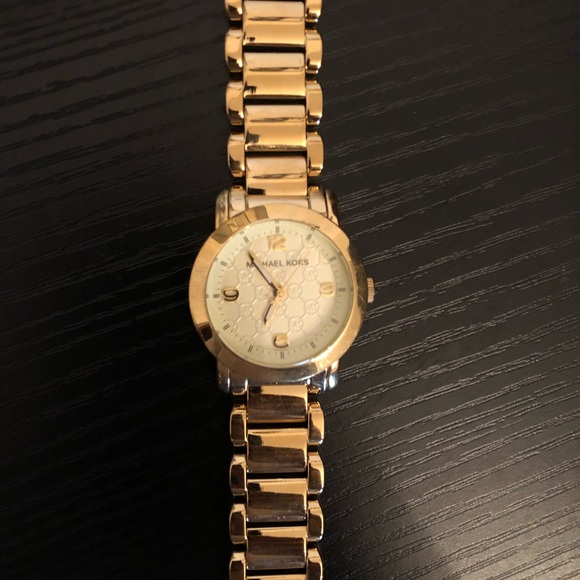 Michael Kors Gold Watch - Picture 1 of 6